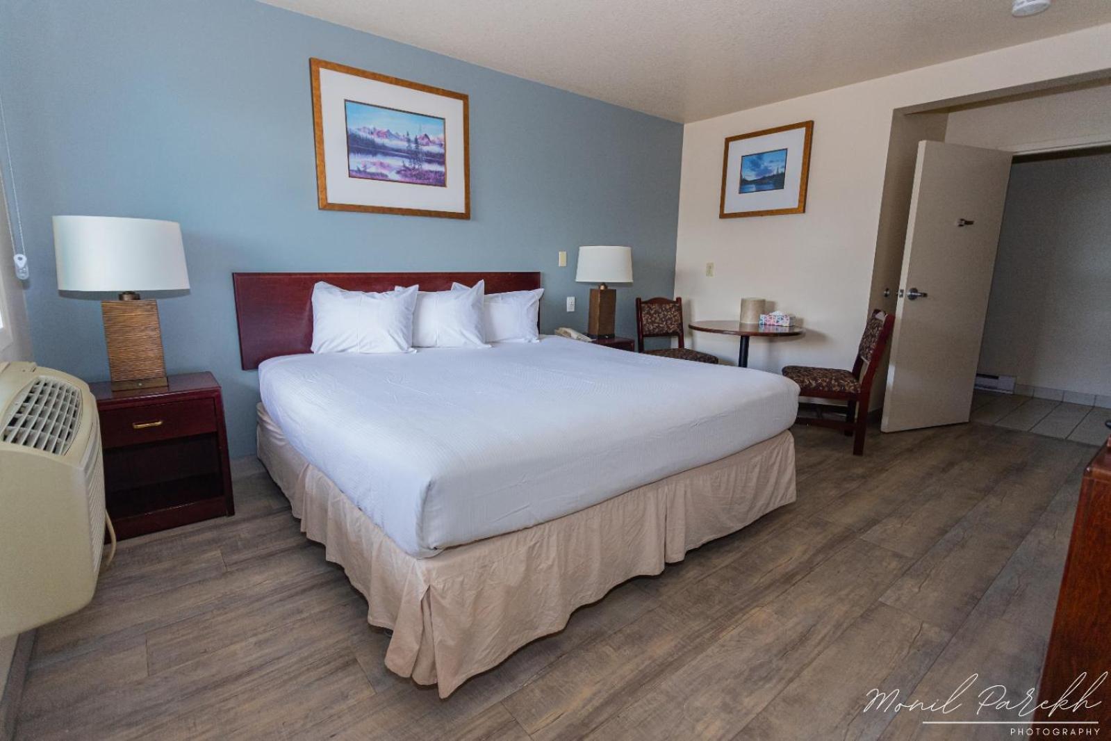 Empire Inn & Suites Penhold Exteriér fotografie